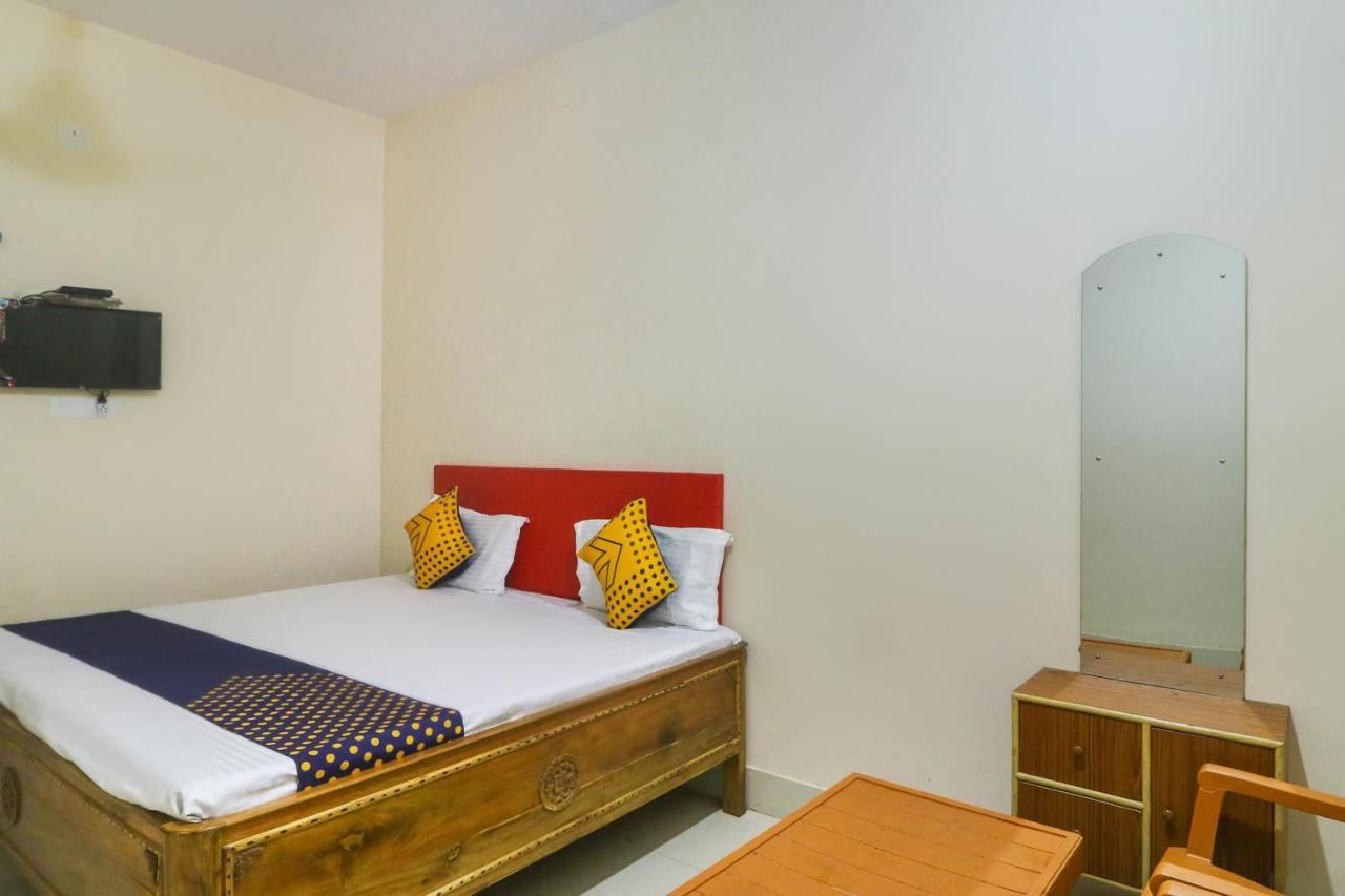 Spot On 68151 Prafulla Palace Hotel Jatani Luaran gambar