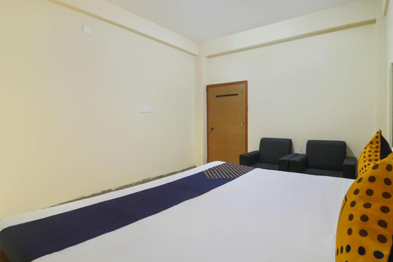 Spot On 68151 Prafulla Palace Hotel Jatani Luaran gambar